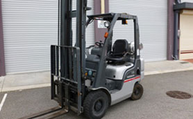 nissan 1.8tn 2004 forklift