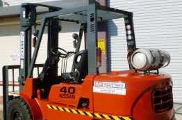 nissan 40tn forklift